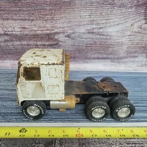 Vintage Nylint Pressed Steel cabover semi parts/repair white